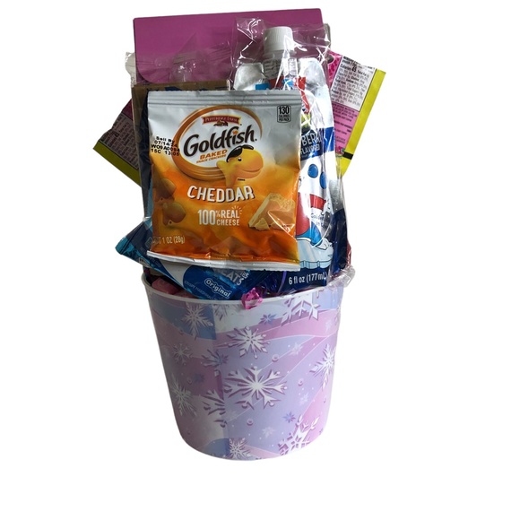 Disney FROZEN MOVIE Night Popcorn, Candies & Snack Treats Tub - Picture 6 of 15